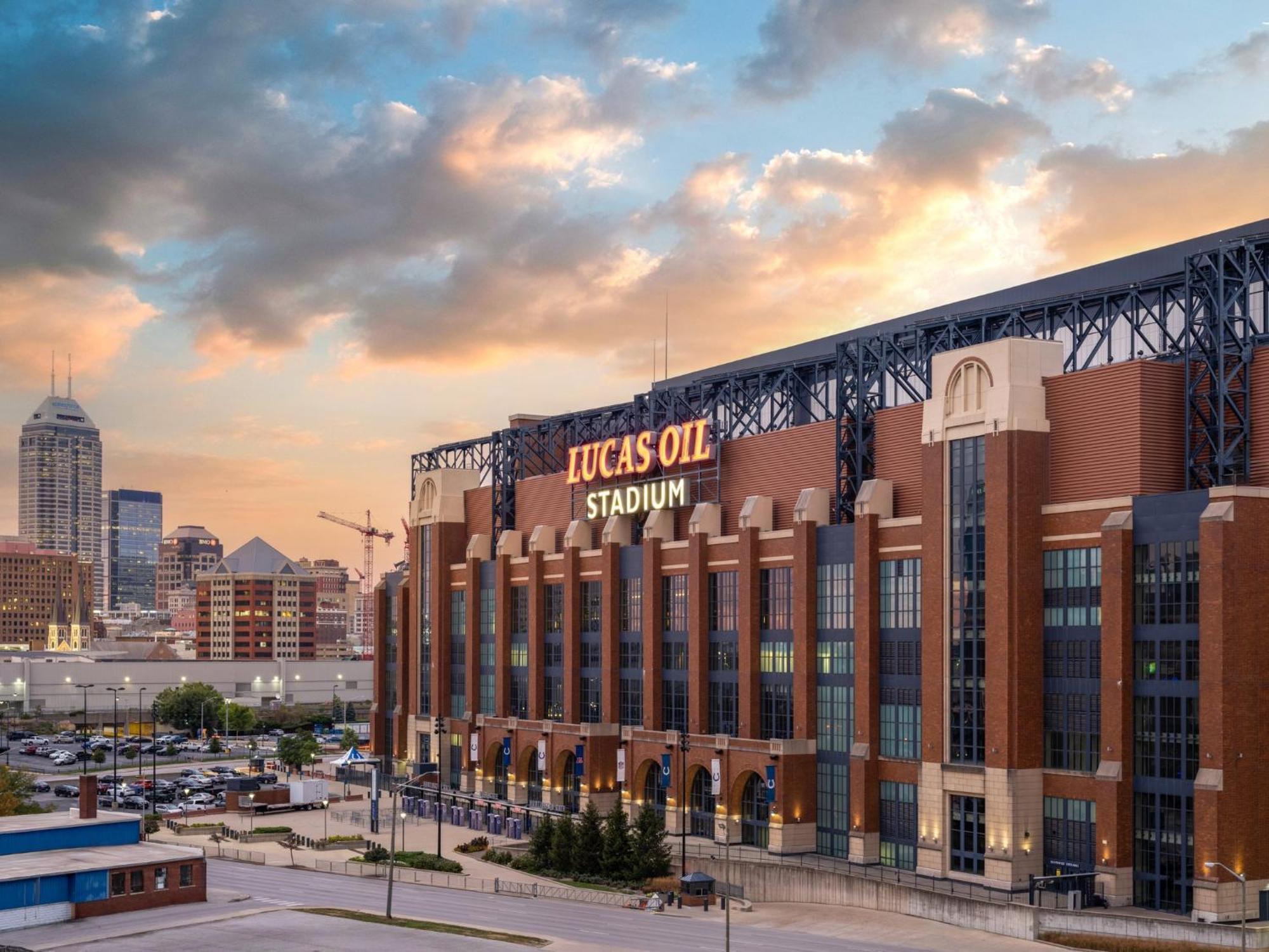 Staybridge Suites Indianapolis Downtown-Convention Center By Ihg Exterior foto